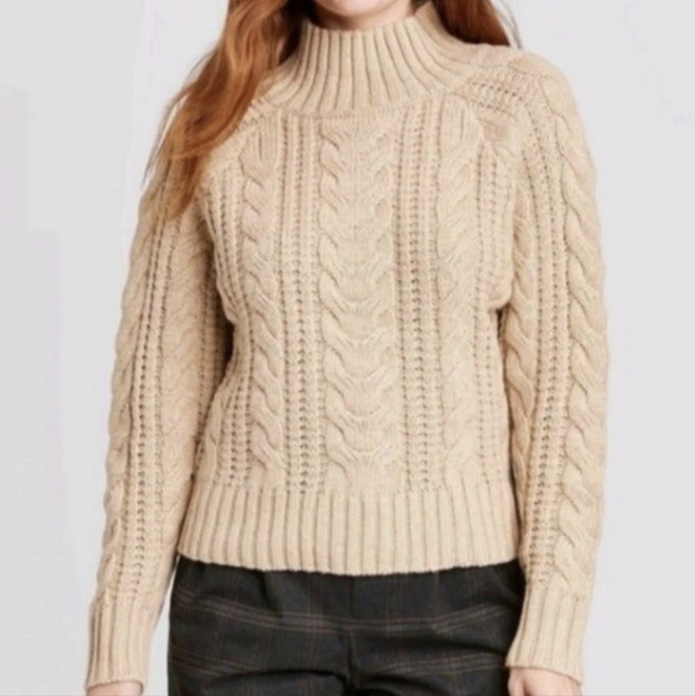 Cable knit Mock Neck Sweater